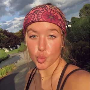 Meet your Posher, Haley